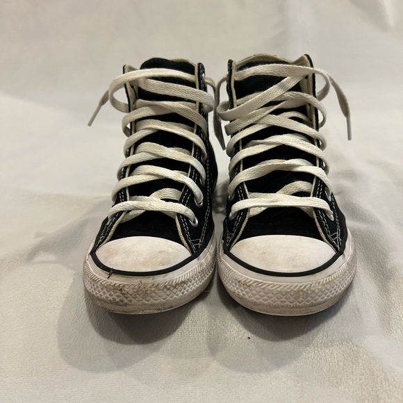 Girls’ Converse Chuck Taylor All Star Canvas High Top Shoes - Picture 8 of 11